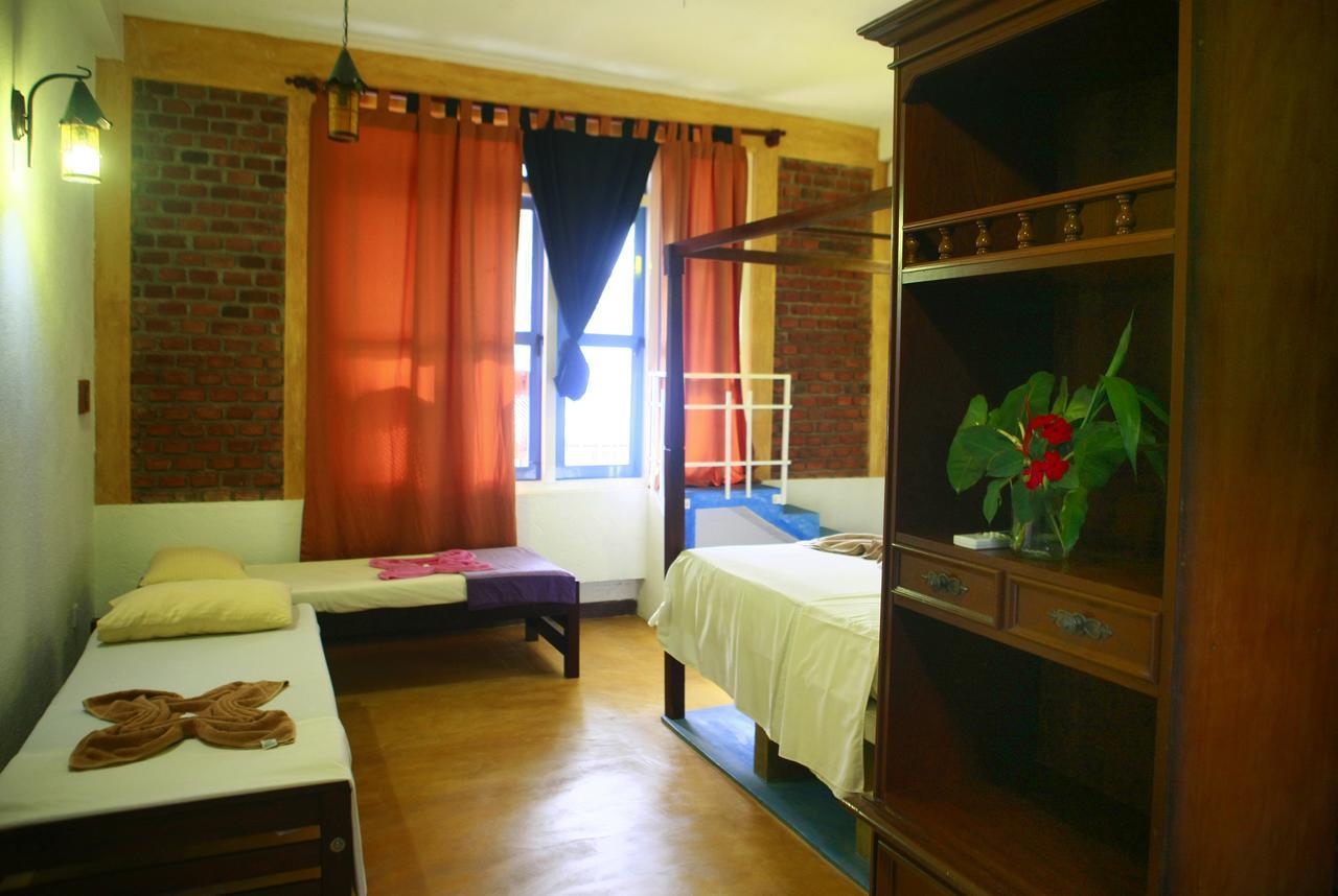 The Change Hotel Kandy Exterior photo