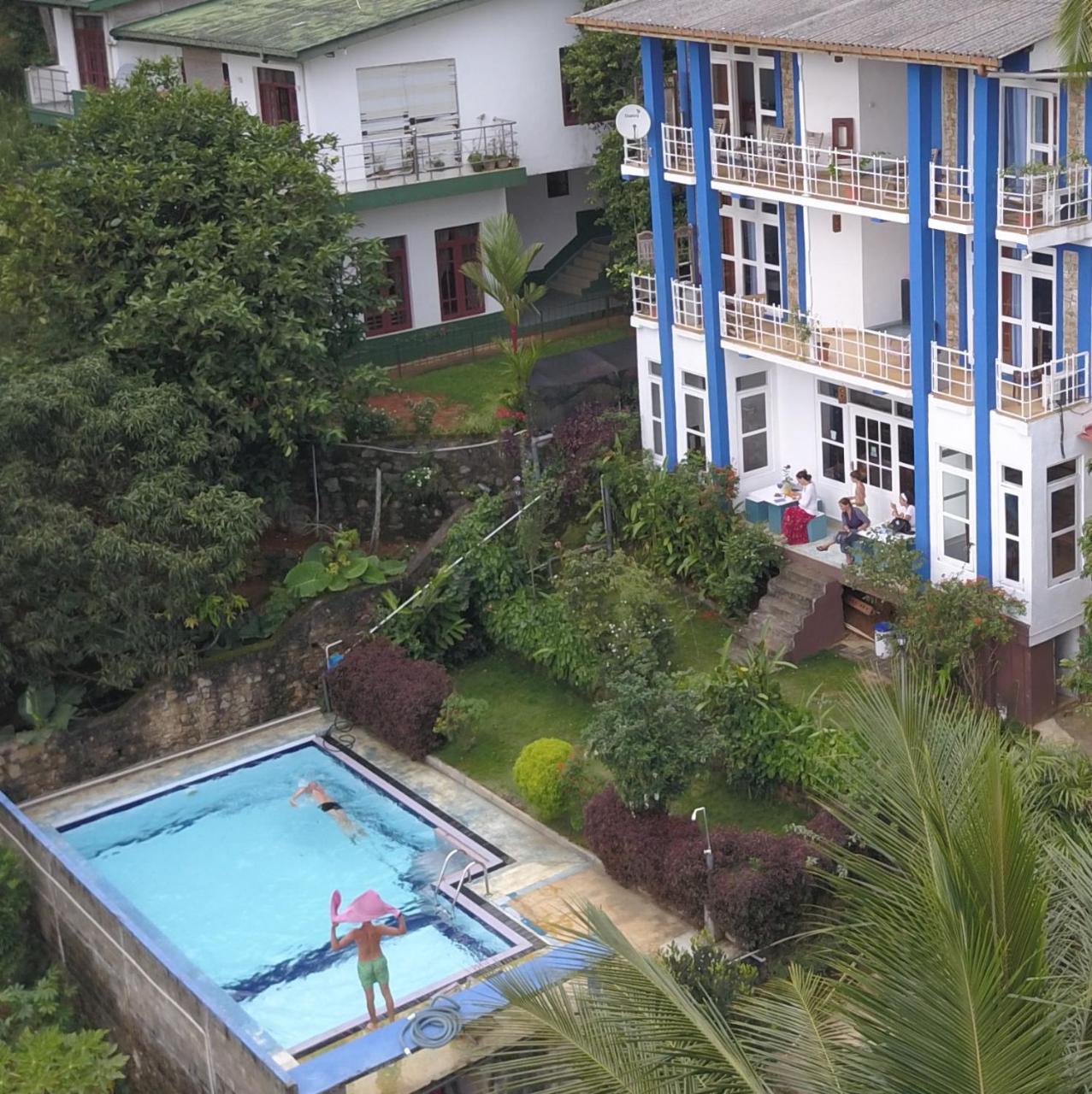 The Change Hotel Kandy Exterior photo
